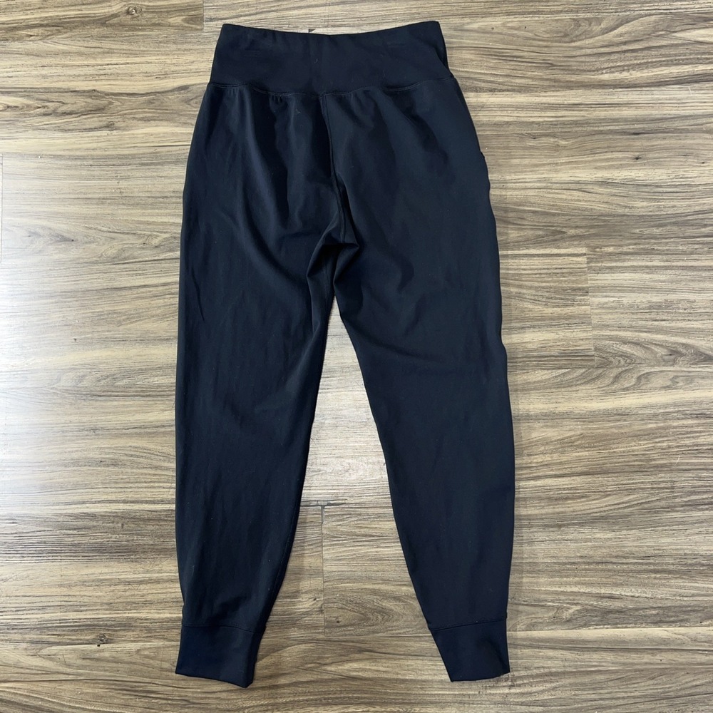 Under Armor Women's Black Fitted Joggers Size M - Picture 4 of 5